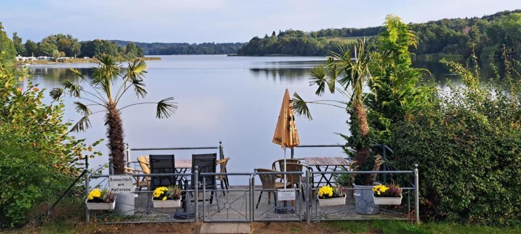 See Schlosshotel Am Kellersee Eutin Exterior foto