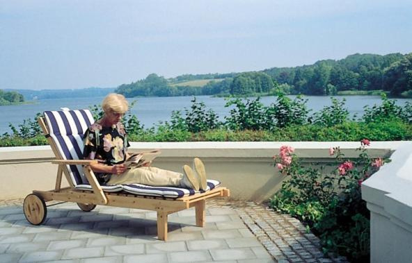 See Schlosshotel Am Kellersee Eutin Exterior foto