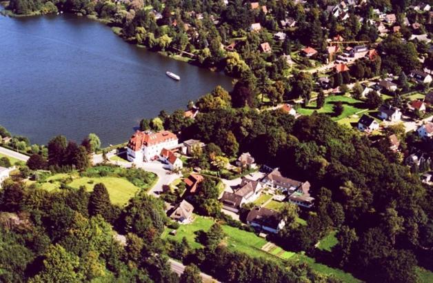 See Schlosshotel Am Kellersee Eutin Exterior foto